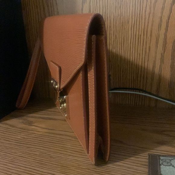 1 hr sale only Authentic Louis Vuitton clutch on Mercari Jewelsofava - Picture 15 of 16